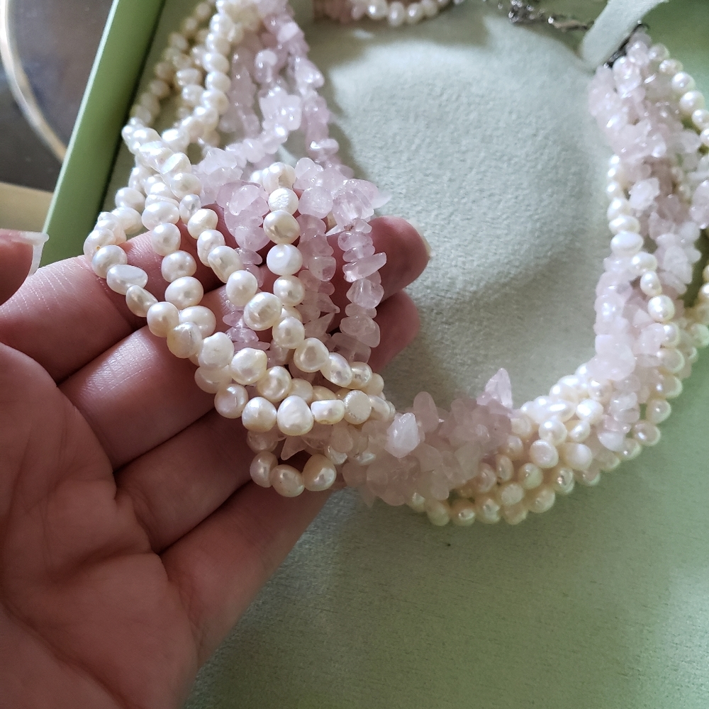 Fresh water pearl and pink quartz necklace